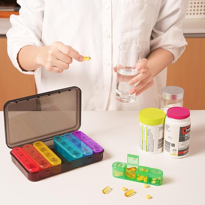 Zoksi Pill Organizer 4 Times a Day, BPA Free Weekly Travel Pill Box,Daily Pill Case with 28 Compartments to Hold Medicine, Vitamin and Supplement(Black)