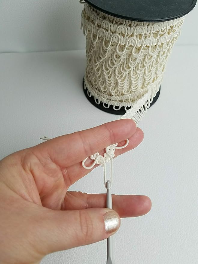 Nakpunar Crochet Button Hook Tool for Bridal Button Loops - to Fasten The Buttons on Wedding Dresses, Bridal Trains, and Formalwear - Gentle on Lace, Satin - Seamstress Essential (Assorted Color)