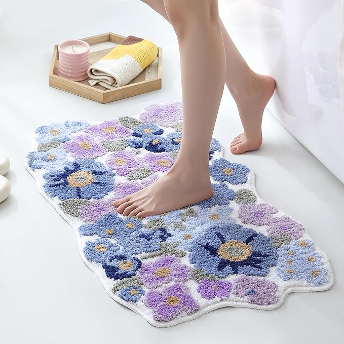 TRUEDAYS Wildflower Floral Bathroom Rug - Cute Tufted Non Slip Soft Flower Shaped Bath Mat, Washable Farmhouse & Cottagecore Bathroom Decor - Aesthetic Purple Rug for Vanity, Tub, Entryway