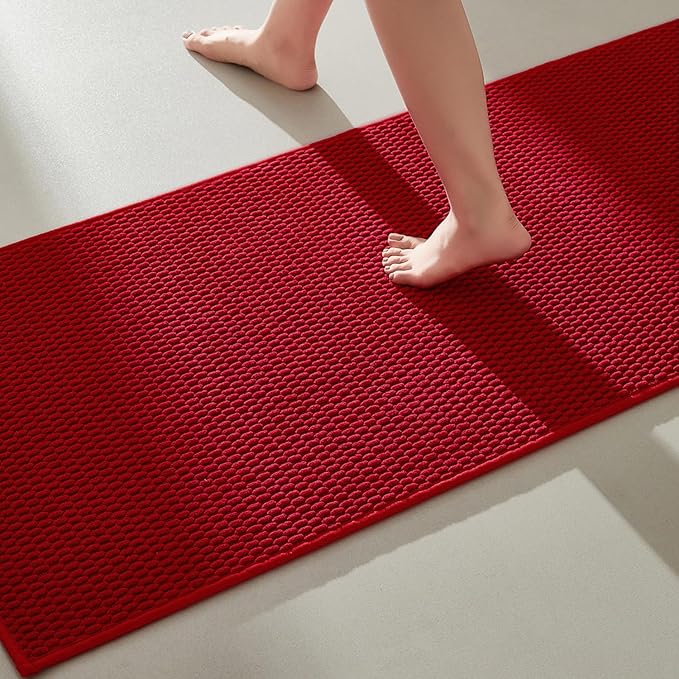 TYUU Christmas Bathroom Runner Rugs, Long Bath Mat Runner Washable Thin Quick Dry Low Pile Bathroom Runner Rugs Non Slip, Red 24"x70"
