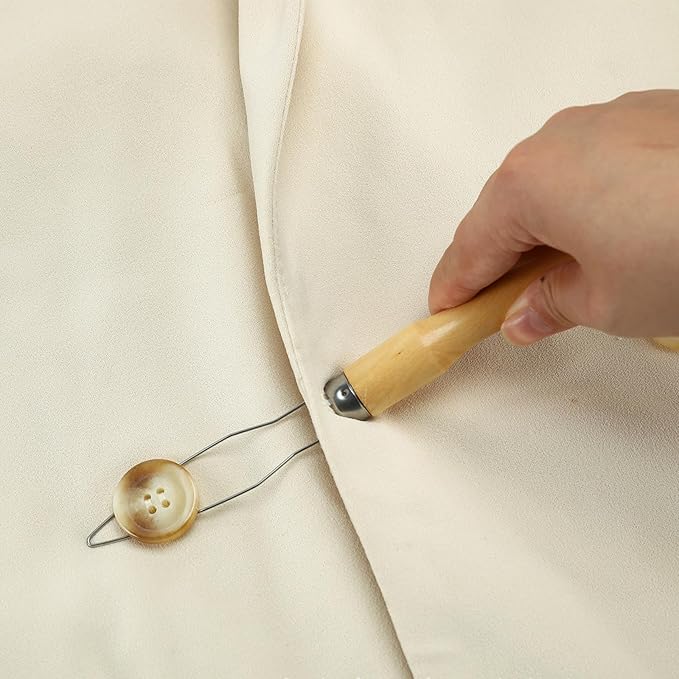 3pcs Button Hook Dressing Aid Set with Plastic and Wood Handles Button Puller Tool for Easy Buttoning for Elderly and Mobility Assistance